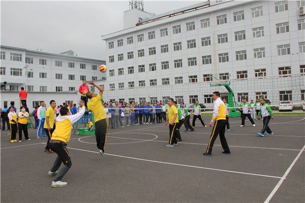 光明集團舉辦迎“十一”暨慶祝建企三十周年排球比賽